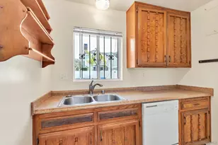 241-243 F Ave, Coronado, CA 92118 - Photo 37