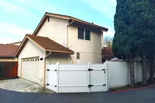 14491 Pinewood Rd, Tustin, CA 92780 - Photo 25