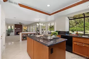 11930 Calle Suntuoso, San Diego, CA 92128 - Photo 15