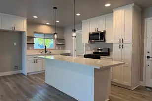 3516 Las Vegas Dr, Oceanside, CA 92054 - Photo 3