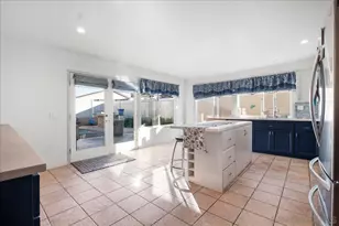 10853 Westonhill Dr, San Diego, CA 92126 - Photo 7