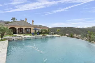 15480 Eastvale Rd, Poway, CA 92064 - Photo 13