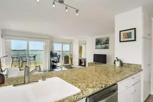 1251 Parker Pl, San Diego, CA 92109 - Photo 5