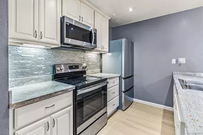  8324 Regents Rd Unit 1B #Unit 1B, San Diego, CA 92122 - Photo 5