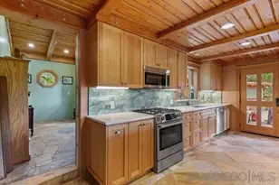 3097 Green Heather Ln, Fallbrook, CA 92028 - Photo 13