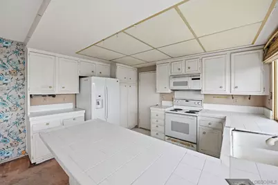  86 Half Moon Bend, Coronado, CA 92118 - Photo 17