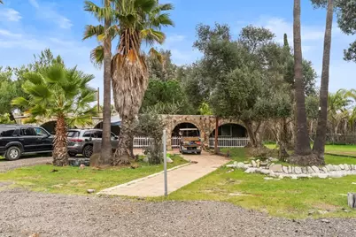  30100 Valley Center Rd, Valley Center, CA 92082 - Photo 3