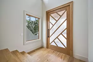 440 Pomona Ave, Coronado, CA 92118 - Photo 9