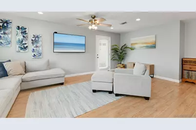  154 Harrison St, Oceanside, CA 92057 - Photo 3