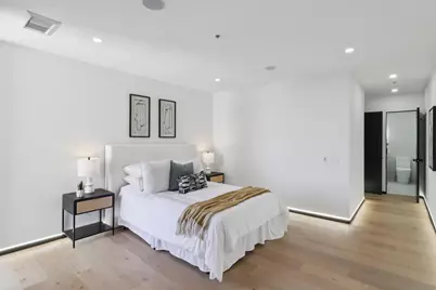  700 Front St #1402, San Diego, CA 92101 - Photo 37