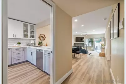  3121 Evening Way #B, La Jolla, CA 92037 - Photo 5