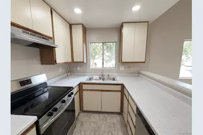  11231 Avenida De Los Lobos #H, San Diego, CA 92127 - Photo 9