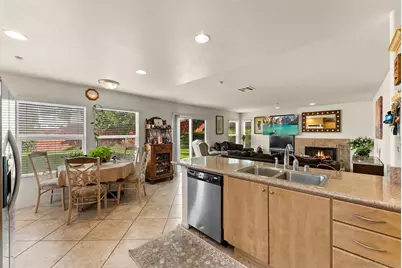  8569 Prospect Ct, Santee, CA 92071 - Photo 17