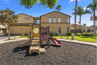  625 Sumner Way #4, Oceanside, CA 92058 - Photo 23