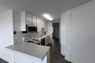 725 Redondo Ct, San Diego, CA 92109 - Photo 1