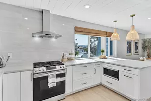 50 Montego Ct, Coronado, CA 92118 - Photo 17