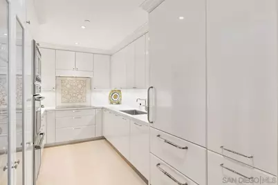  700 Front St #1004, San Diego, CA 92101 - Photo 11