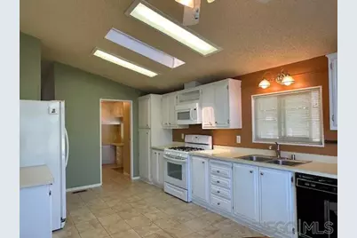  3462 Don Ortega Drive, Carlsbad, CA 92010 - Photo 5