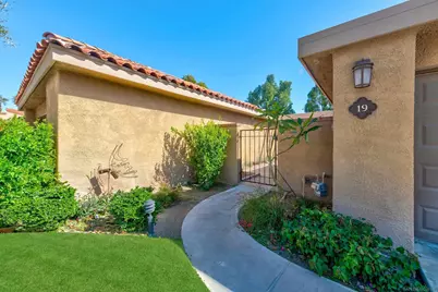  19 Granada Dr, Rancho Mirage, CA 92270 - Photo 3