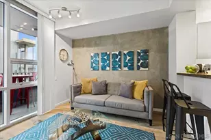 321 Tenth Ave, San Diego, CA 92101 - Photo 17