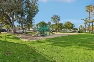 324 Countrywood Ln, Encinitas, CA 92024 - Photo 37