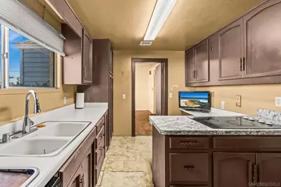  307 E Washington Ave, El Cajon, CA 92020 - Photo 33