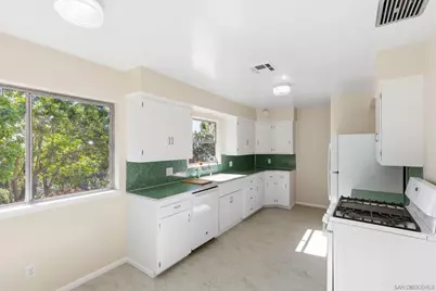  905 Loma Ct, El Cajon, CA 92020 - Photo 15