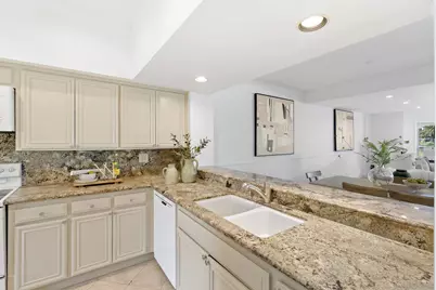  135 S S Sierra Ave #6, Solana Beach, CA 92075 - Photo 15