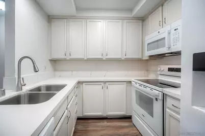  432 Edgehill Lane #165, Oceanside, CA 92054 - Photo 3