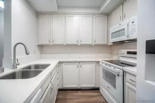 432 Edgehill Ln, Oceanside, CA 92054 - Photo 3