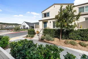 303 Citrine Trails, Fallbrook, CA 92028 - Photo 3