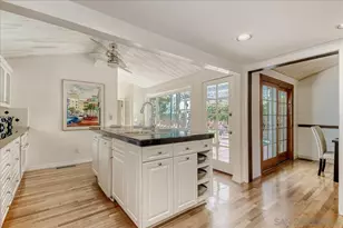 5617 Taft Ave, La Jolla, CA 92037 - Photo 9