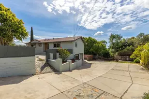 361 E E Indian Rock Rd, Vista, CA 92084 - Photo 5