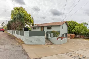 361 E E Indian Rock Rd, Vista, CA 92084 - Photo 43