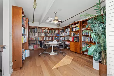  3129 Bremerton Pl, La Jolla, CA 92037 - Photo 17