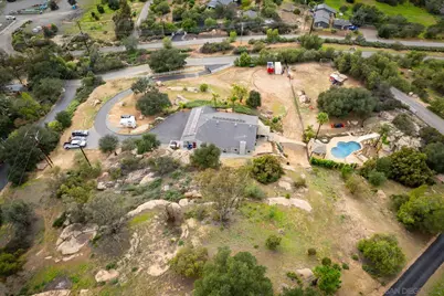 30073 Alta Mira Ln, Valley Center, CA 92082 - Photo 5