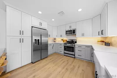  726 Hawaii Avenue, San Diego, CA 92154 - Photo 9