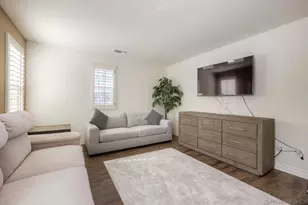 993 Hawthorne Creek Dr, Chula Vista, CA 91914 - Photo 25