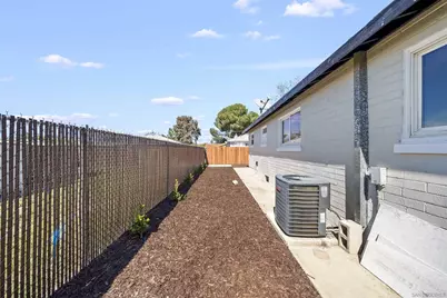  695 S Santa Fe, Hemet, CA 92543 - Photo 7