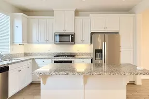 2451 Verano Wy., Vista, CA 92081 - Photo 9