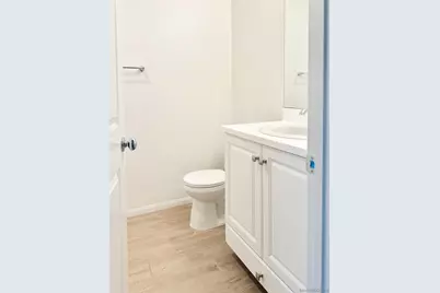  2451 Verano Way, Vista, CA 92081 - Photo 17