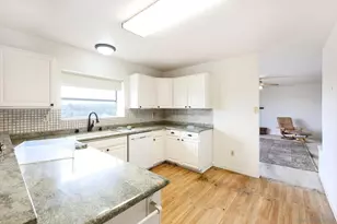 221 Colina Terrace, Vista, CA 92084 - Photo 13