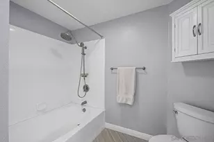 640 Camino De La Reina, San Diego, CA 92108 - Photo 21