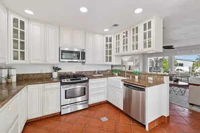  1590 Chatsworth Blvd, San Diego, CA 92107 - Photo 15