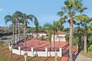 1590 Chatsworth Blvd, San Diego, CA 92107 - Photo 3