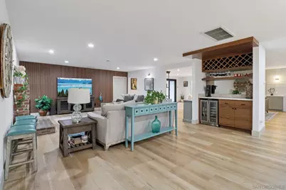  43 Corte Maria Ave, Chula Vista, CA 91910 - Photo 17