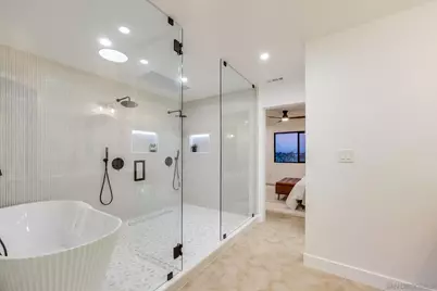  5777 Desert View Dr #358-381-14-00, La Jolla, CA 92037 - Photo 25