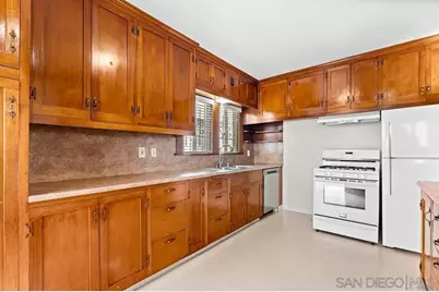  4849 W Point Loma Blvd, San Diego, CA 92107 - Photo 3