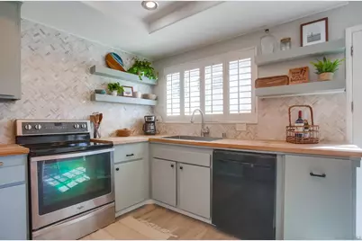  3466 Thunder Dr, Oceanside, CA 92056 - Photo 11