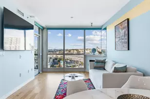 300 W Beech St, San Diego, CA 92101 - Photo 3